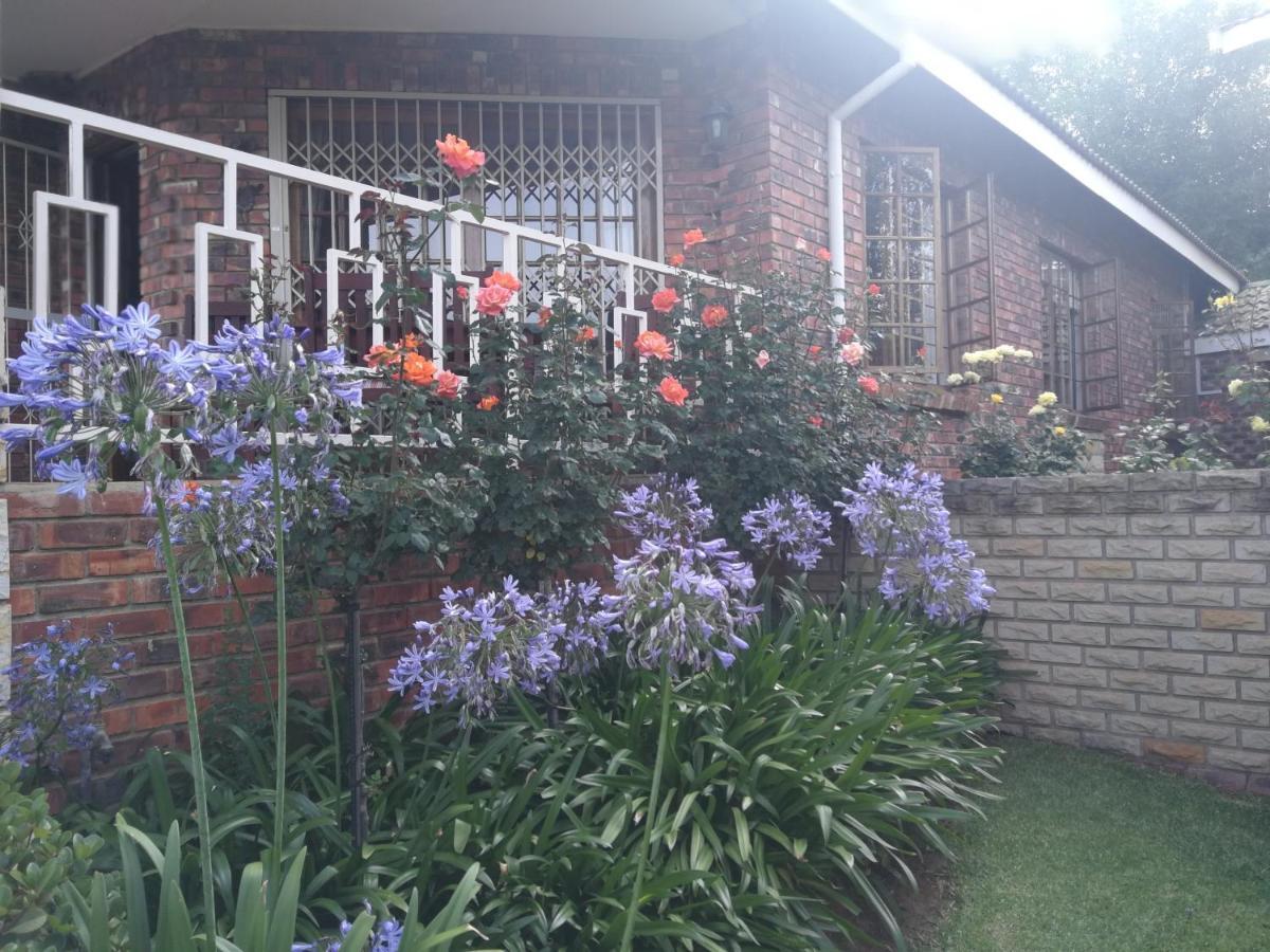 Clarens Cottages Exteriér fotografie