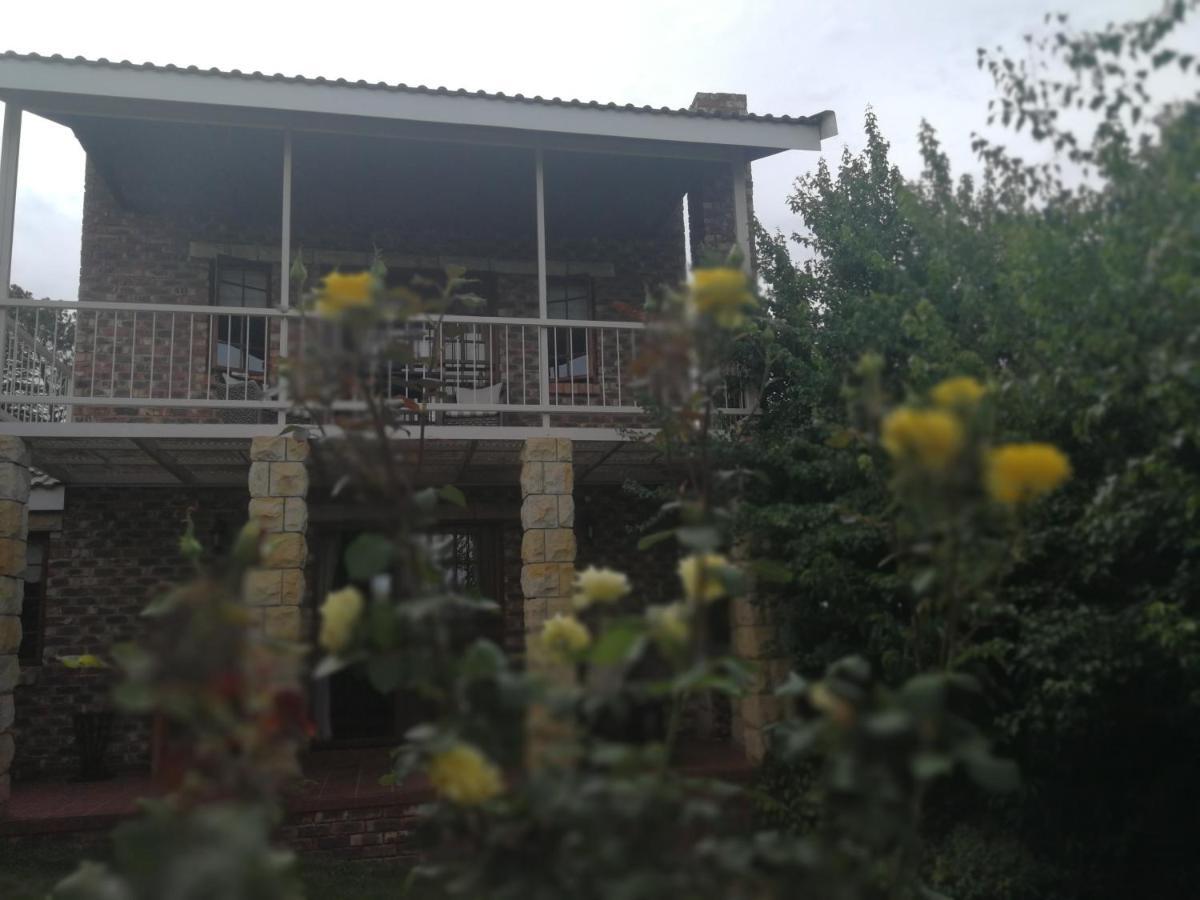 Clarens Cottages Exteriér fotografie