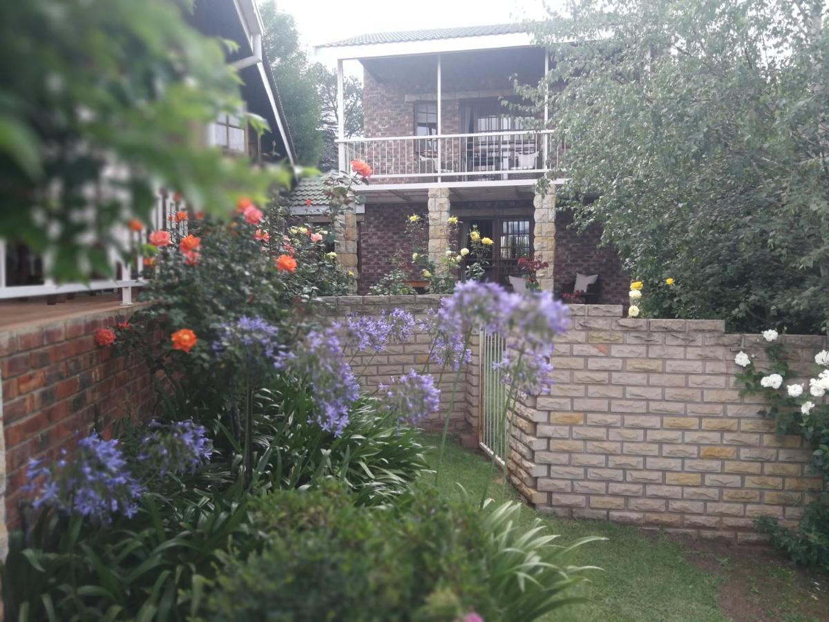 Clarens Cottages Exteriér fotografie